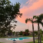 Masseria Prontera With Pool 게스트하우스