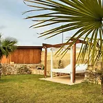 게스트하우스 Masseria Prontera With Pool 4*