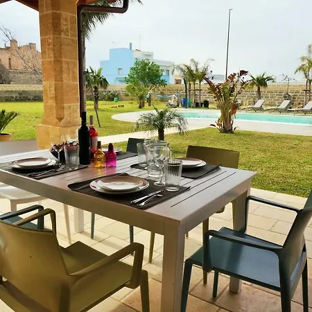 Masseria Prontera With Pool Gasthuis