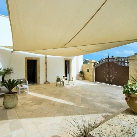 Gasthuis Masseria Prontera With Pool Giuliano