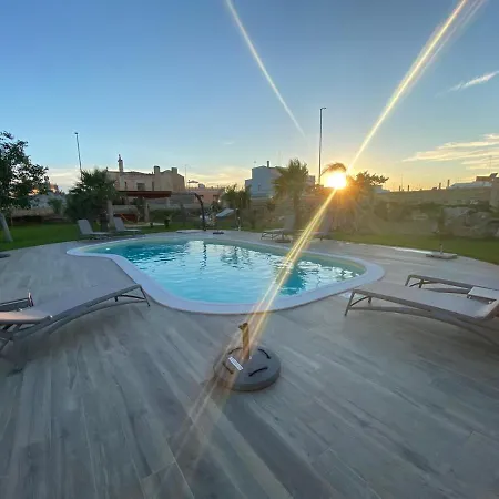 Masseria Prontera With Pool بيت ضيافة Giuliano