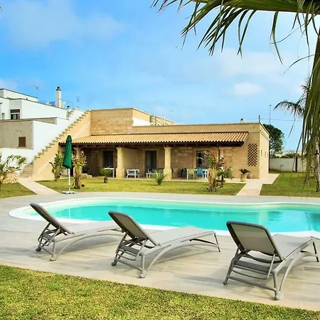 Masseria Prontera With Pool Affittacamere Giuliano