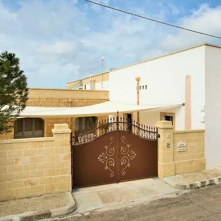 Masseria Prontera With Pool Penzion