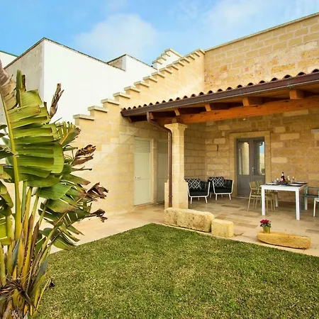 Penzion Masseria Prontera With Pool Giuliano