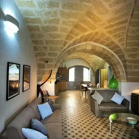 Masseria Prontera With Pool Affittacamere 4*